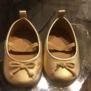 Infant girl gold flats